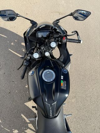 Yamaha R125 2021 Negra