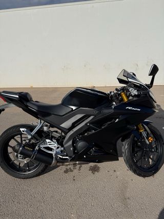 Yamaha R125 2021 Negra