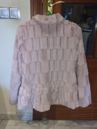 Abrigo pelo rosa talla M
