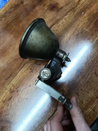 Faro delantero bicicleta antigua