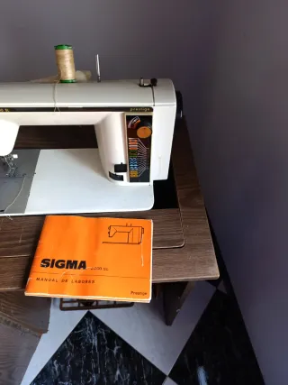 Máquina de coser Sigma 2000SL