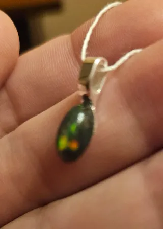 Colgante Ópalo Negro Fuego