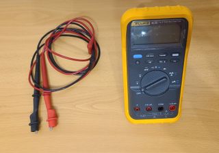 Multímetro Fluke 85 III, + funda. Perfecto estado.