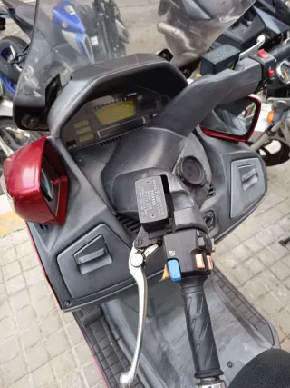 Maxiscooter Suzuki burgman 650 executive..