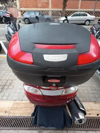 Maxiscooter Suzuki burgman 650 executive..