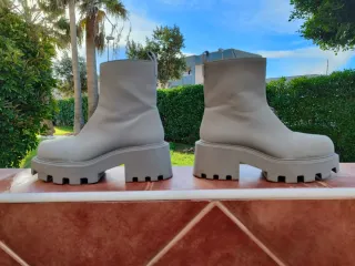 Botas Zara Talla 39 Gris