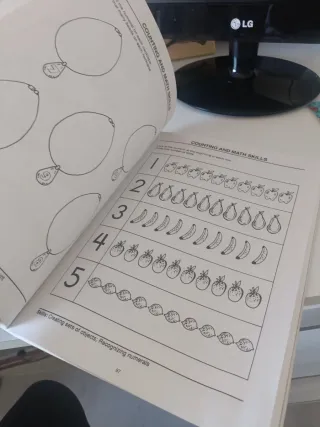 Giant Basic Skills K-1 Workbook