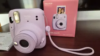 Cámara Fujifilm Instax Mini 11 Morado
