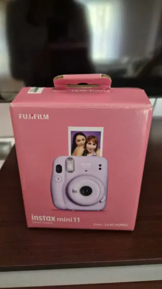 Cámara Fujifilm Instax Mini 11 Morado