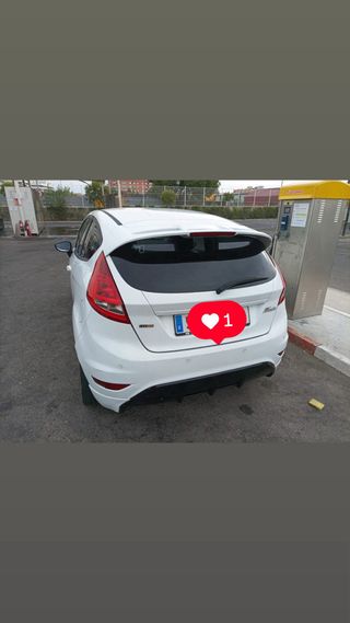 Ford Fiesta esta en perfecto estado