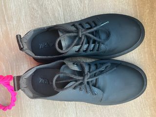 Zapatos Zara niño negros