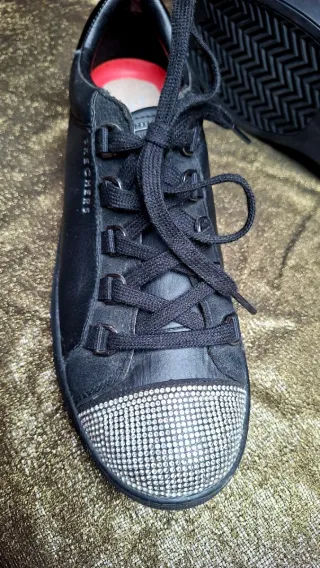 Scarpe Skechers nere con strass