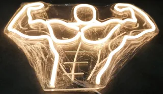 Lampada Neon LED "MUSCOLI"