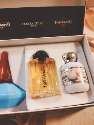 Colección Miniaturas Perfumes Paris