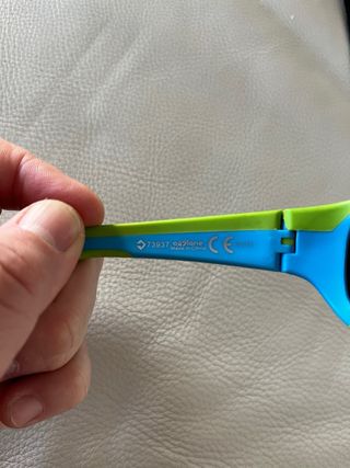 Gafas de sol infantiles azul y verde
