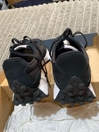 Zapatillas New Balance Negras y Blancas talla 45.5