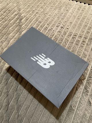 Zapatillas New Balance Negras y Blancas talla 45.5