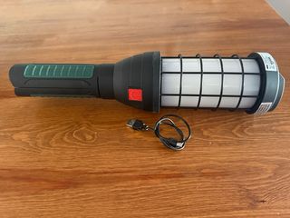 Lámpara LED portátil recargable