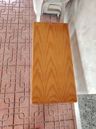 Mesa baja de madera para comedor