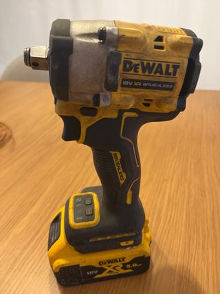 Llave de Impacto DeWalt DCF921 18V Brushless