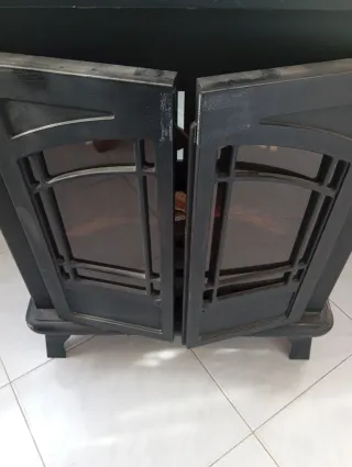 Estufa eléctrica imitación chimenea negra