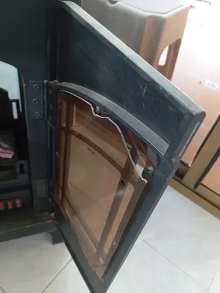 Estufa eléctrica imitación chimenea negra