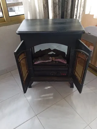 Estufa eléctrica imitación chimenea negra