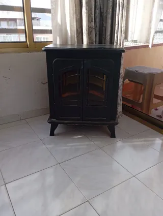 Estufa eléctrica imitación chimenea negra