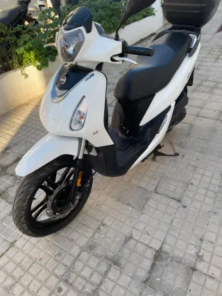 Scooter SYM symphony 50 cc Blanca Automática