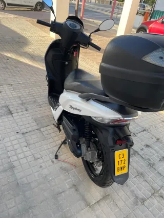 Scooter SYM symphony 50 cc Blanca Automática