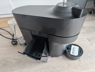 Cafetera Nespresso Vertuo Pop Negra + Cápsulas