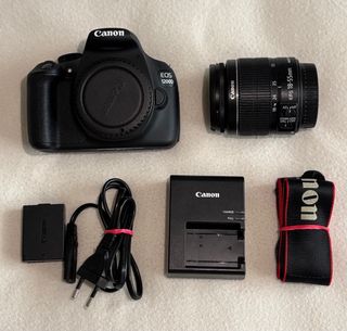 Canon EOS 1200D + Objetivo EF-S 18-55mm. NUEVO