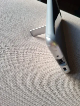 Samsung Galaxy S20+ 5G con caja y funda