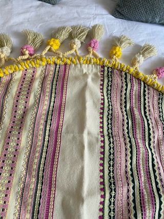 Manta morellana de fallera