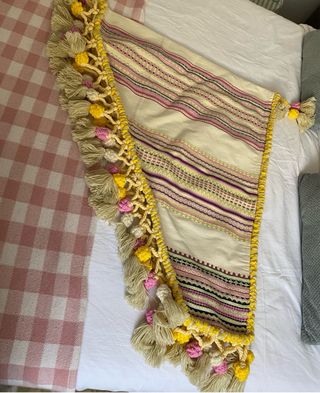 Manta morellana de fallera