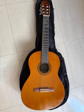Guitarra Clásica Yamaha CS40 3/4