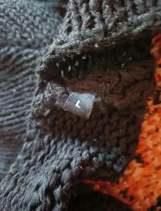 Jersey Desigual talla L tribal con logo bordado