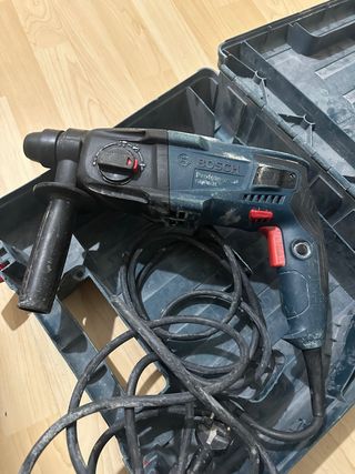 Taladro percutor de la marca bosch