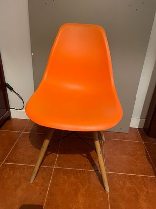 Sillas Diseño escandinavo. Varios colores.