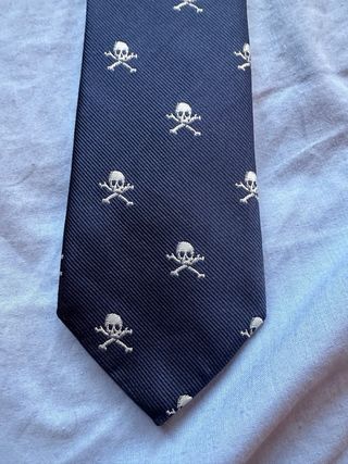 Corbata Scalpers Azul Calaveras con Caja