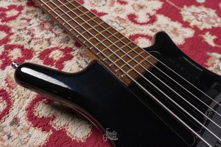 Warwick Teambuilt Pro Series Thumb BO 5