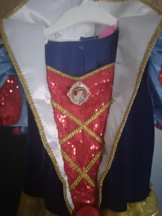 Disfraz Blanca Nieves con Capa