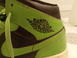 Nike Air Jordan Mid Verdes y Negras