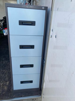 Cajonera metallica grigia con 4 cassetti