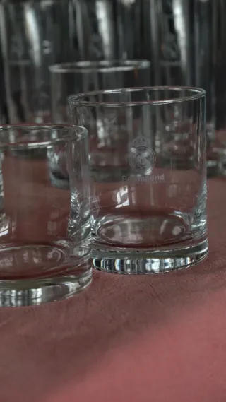 Cristalería Real Madrid 28 piezas SIN USO NUEVA