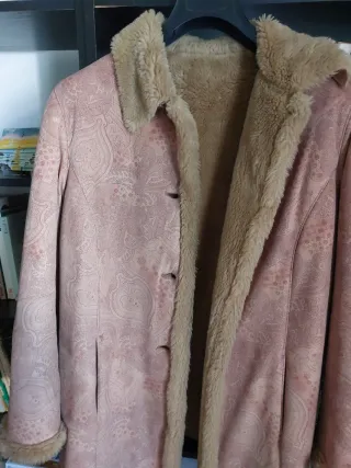 Abrigo doble faz piel vuelta y borregillo por den