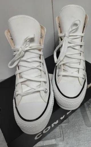 Converse blancas plataforma talla 35