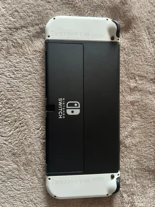 Nintendo Switch OLED Bianca - Molto curata + molto altro