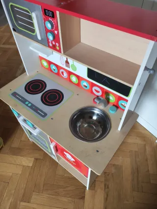 Cocinita de madera infantil
