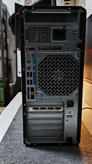 HP Z4 G4 Workstation SIN USO